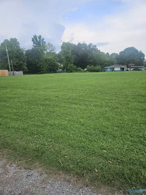 103-111 6th Ave, Decatur, AL 35601