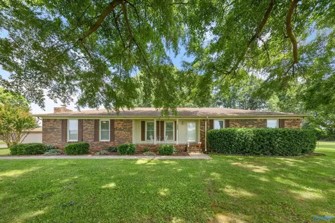 1935 Buddy Williamson Rd, New Market, AL 35761
