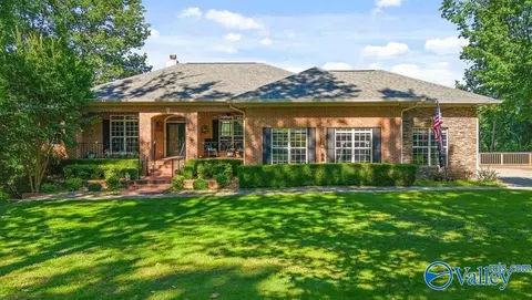 339 Hill Bluff Rd, Guntersville, AL 35976