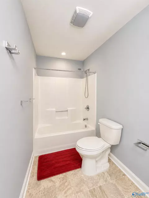 Bath - 309 N Seneca Dr, Trinity, AL 35673 photo 6 of 6