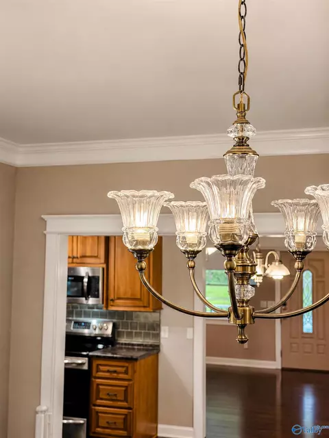 Dining - 309 N Seneca Dr, Trinity, AL 35673 photo 2 of 2