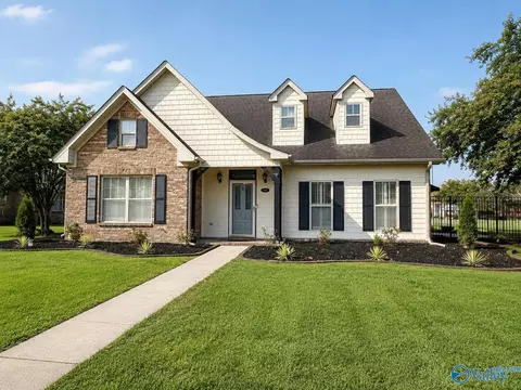 711 Appaloosa Ln, Decatur, AL 35603