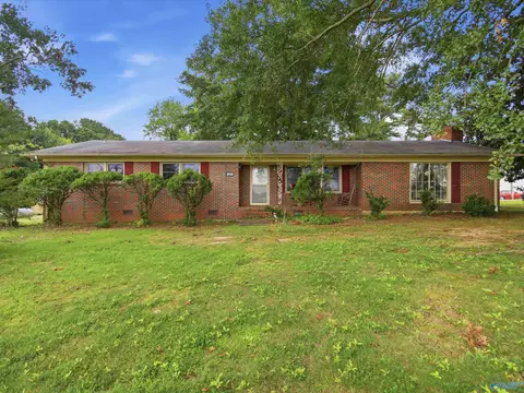 215 Church Ave, New Hope, AL 35760