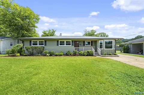 1810 Ballard Dr, Huntsville, AL 35801