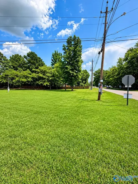 2853 Bobo Section Rd, Hazel Green, AL 35750