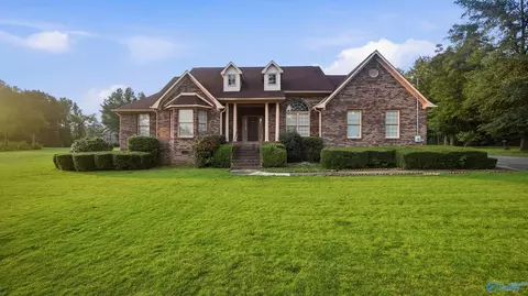 71 Landfair Dr, Harpersville, AL 35078