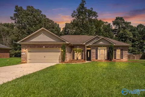 107 Southern Pine Dr, Toney, AL 35773