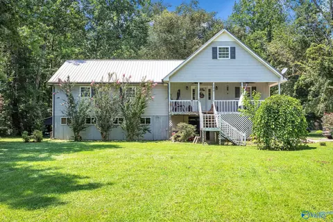 100 Bluewater Landing Rd, Rogersville, AL 35652