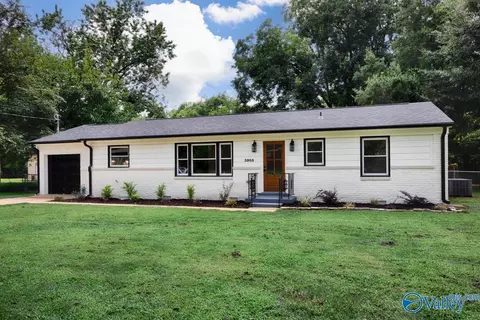 3905 Lakeview Dr, Huntsville, AL 35810