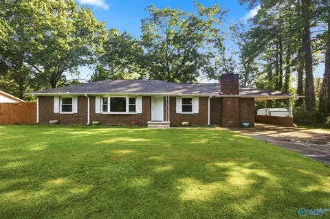 1704 Dianne St, Decatur, AL 35601