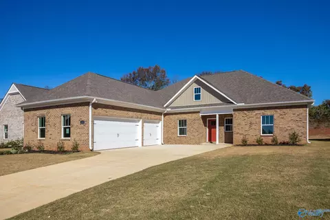 112 Donnington Way, Meridianville, AL 35759