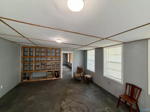 Living - 401 Cedar Bluff Rd, Centre, AL 35960 photo 1 of 1
