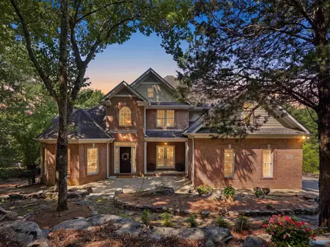 4015 High Mountain Rd, Huntsville, AL 35811