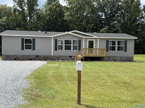 483 Nelson Hollow Rd, Somerville, AL 35670