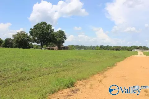 100 Fortner Rd, Rainsville, AL 35986