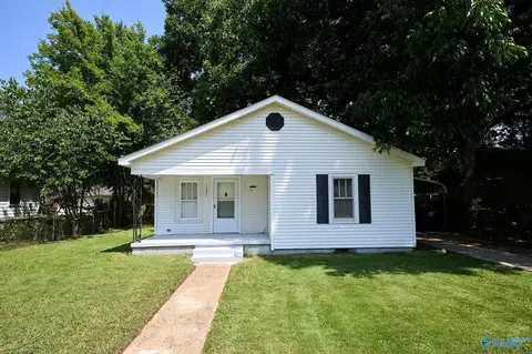 1221 Halsey Ave, Huntsville, AL 35801