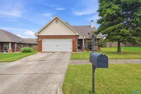 7602 Graydon St, Huntsville, AL 35806
