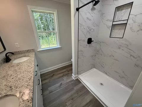 Bath - 335 Maple Cir, Arab, AL 35016 photo 1 of 4