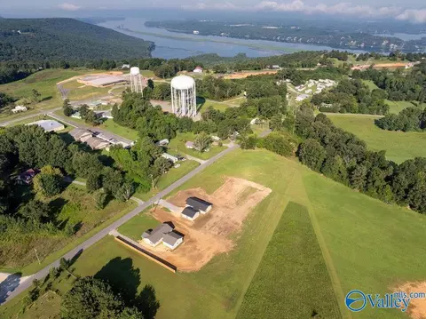 View/Area - 451 Section Ferry Rd, Section, AL 35771 photo 3 of 4