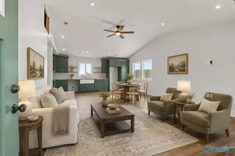 Living - 451 Section Ferry Rd, Section, AL 35771 photo 1 of 2
