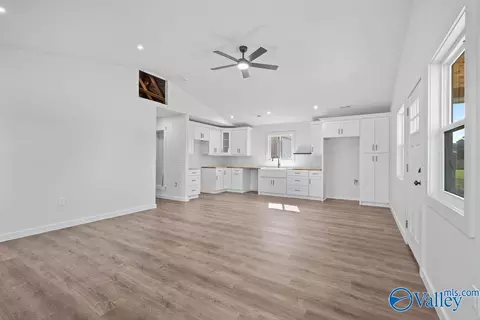 Living - 433 Section Ferry Rd, Section, AL 35771 photo 1 of 2