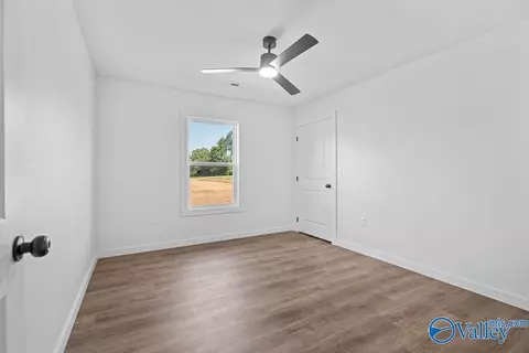 Bedroom - 433 Section Ferry Rd, Section, AL 35771 photo 5 of 6