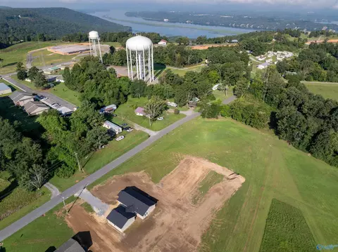 View/Area - 433 Section Ferry Rd, Section, AL 35771 photo 1 of 3