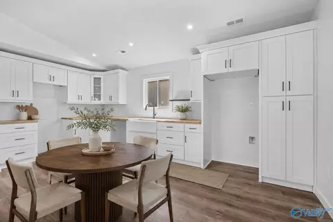 Kitchen - 433 Section Ferry Rd, Section, AL 35771 photo 1 of 4