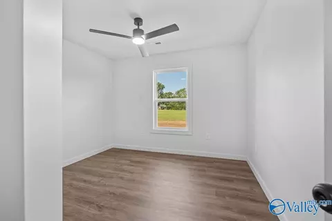 Bedroom - 433 Section Ferry Rd, Section, AL 35771 photo 6 of 6