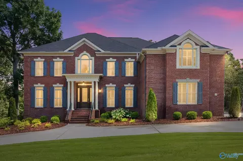 13 Asbury Rd, Huntsville, AL 35801