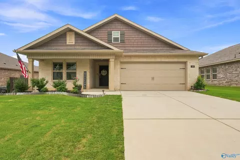 439 Jackson Point Cir, Huntsville, AL 35811