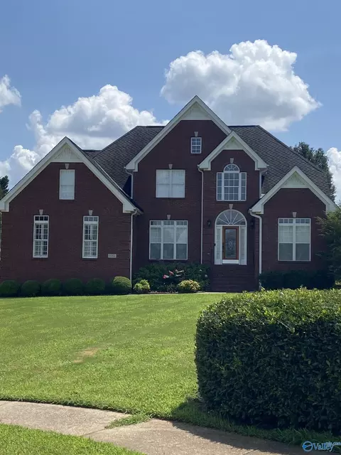 102 Cashions Ct, Hazel Green, AL 35750