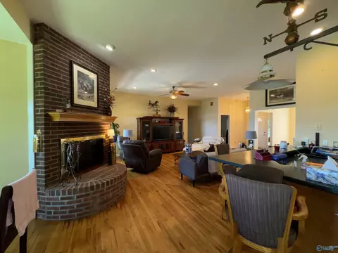 Living - 760 Range Rd, Gurley, AL 35748 photo 1 of 3