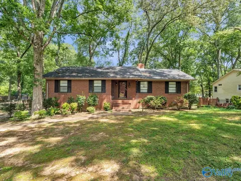 2206 13th St, Decatur, AL 35601