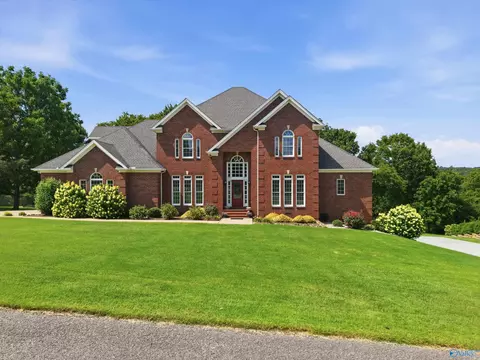 848 Fairway Dr, Fayetteville, TN 37334