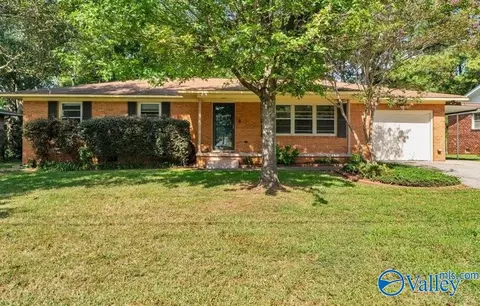 2307 Giles Dr, Huntsville, AL 35811
