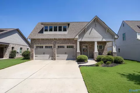 1365 Woodridge Pl, Gardendale, AL 35071