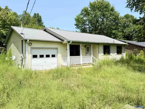 2435 Charity Ln, Hazel Green, AL 35750