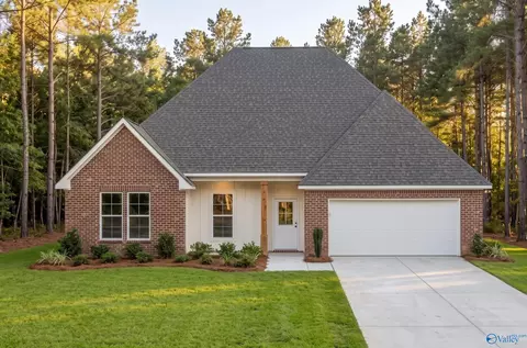 201 Herbie Ln, Meridianville, AL 35759