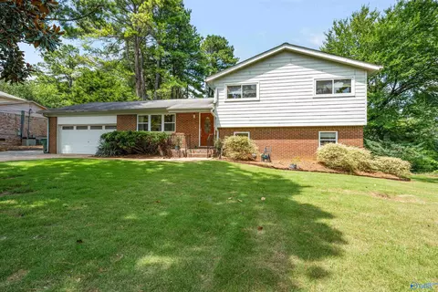 617 Mountain Gap Dr, Huntsville, AL 35803