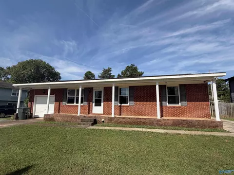 3522 Conger Rd, Huntsville, AL 35805