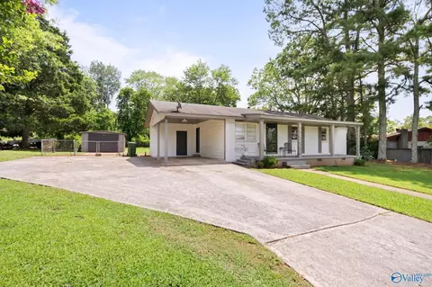 2502 Shady Lane Dr, Huntsville, AL 35810