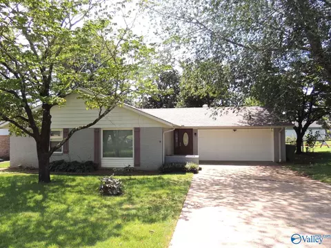 1802 Nixon Ave, Huntsville, AL 35811