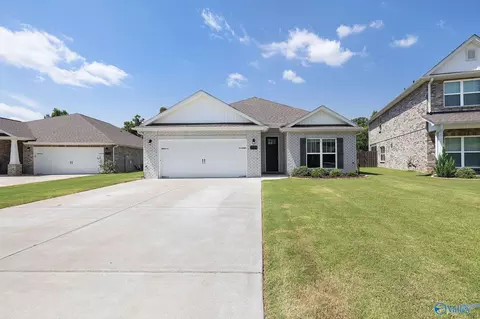 1773 SE Stampede Cir, Huntsville, AL 35803