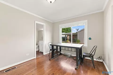 Dining - 103 Hendrix St, Oneonta, AL 35121 photo 1 of 2