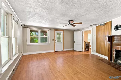 Living - 710 County Road 317, Trinity, AL 35673 photo 3 of 8