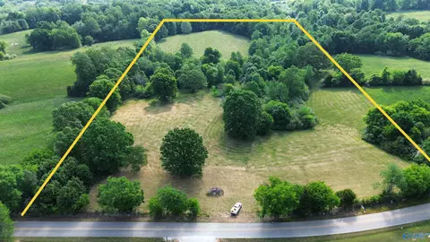 16 58 County Road 656, Anderson, AL 35610