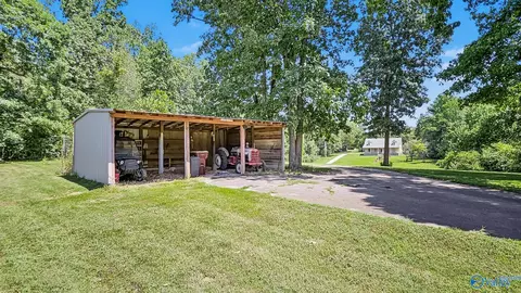Exterior - 15344 Wright Rd, Athens, AL 35611 photo 7 of 8