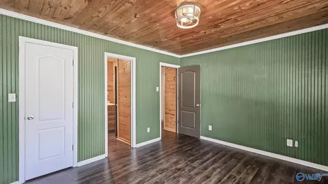 Bedroom - 15344 Wright Rd, Athens, AL 35611 photo 2 of 7