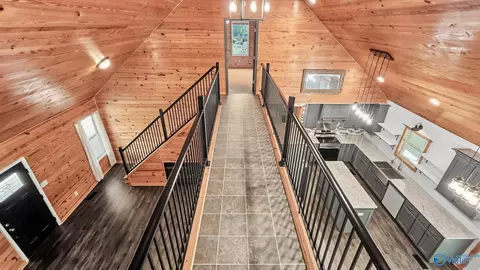 Entry Way - 15344 Wright Rd, Athens, AL 35611 photo 2 of 4
